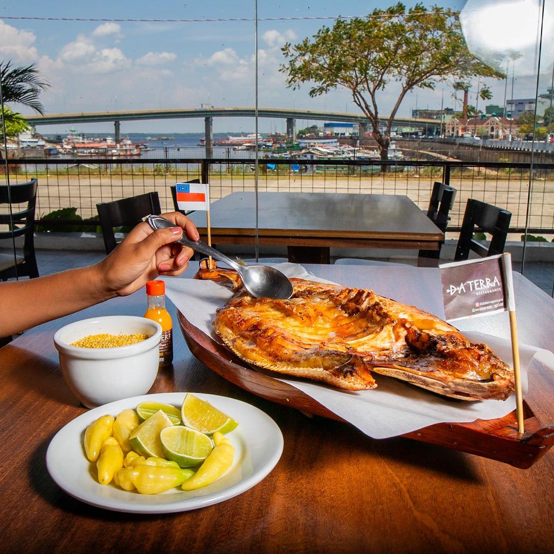 Restaurante de Manaus abre agenda para eventos de fim de ano com buffet livre no café e almoço