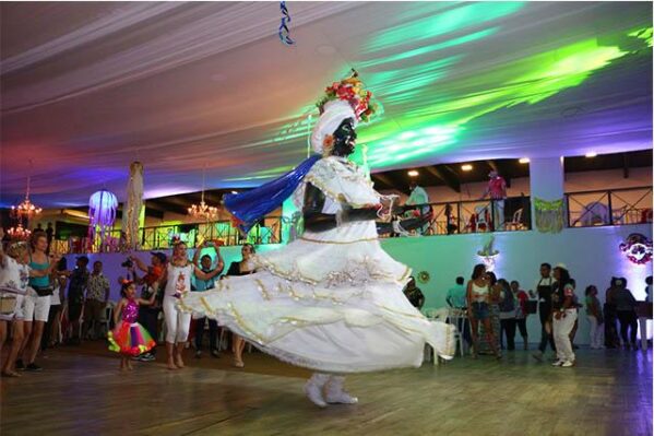 Kamélia abre o Carnaval de Manaus no próximo sábado
