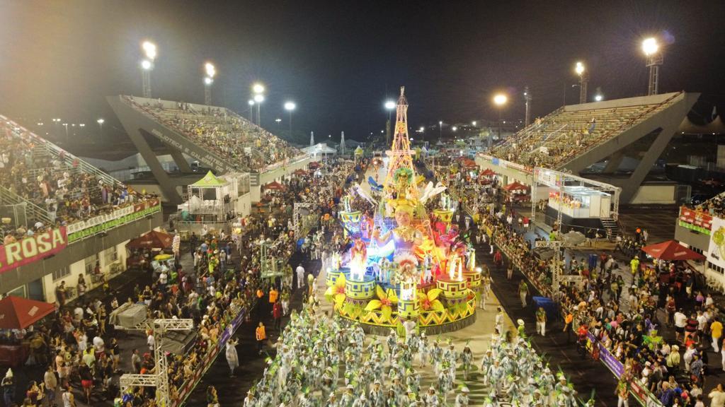 Veja a programação dos desfiles das Escolas de Samba no Sambódromo de Manaus